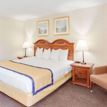 Baymont By Wyndham Kalamazoo West Ngoại thất bức ảnh