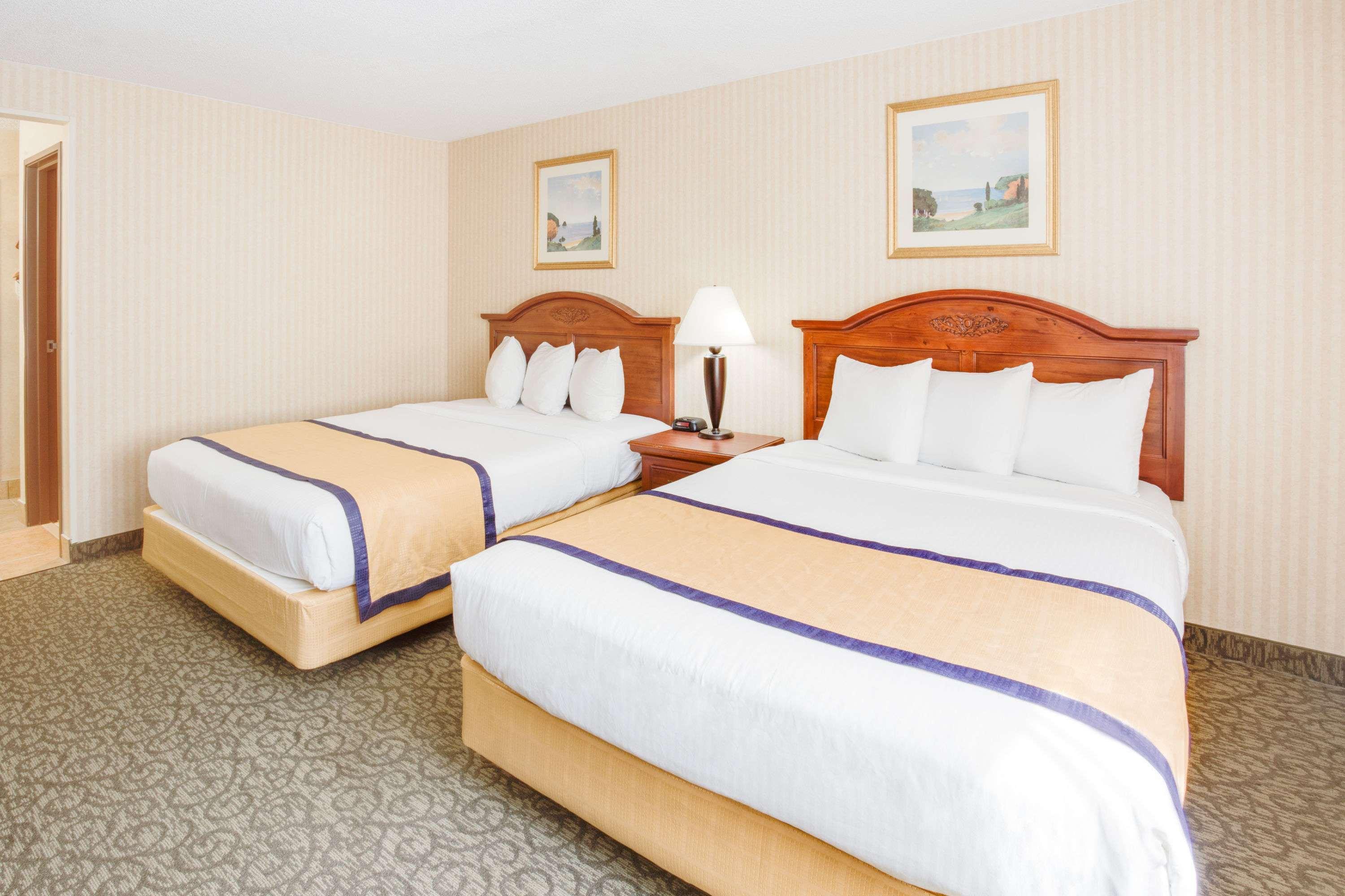 Baymont By Wyndham Kalamazoo West Ngoại thất bức ảnh