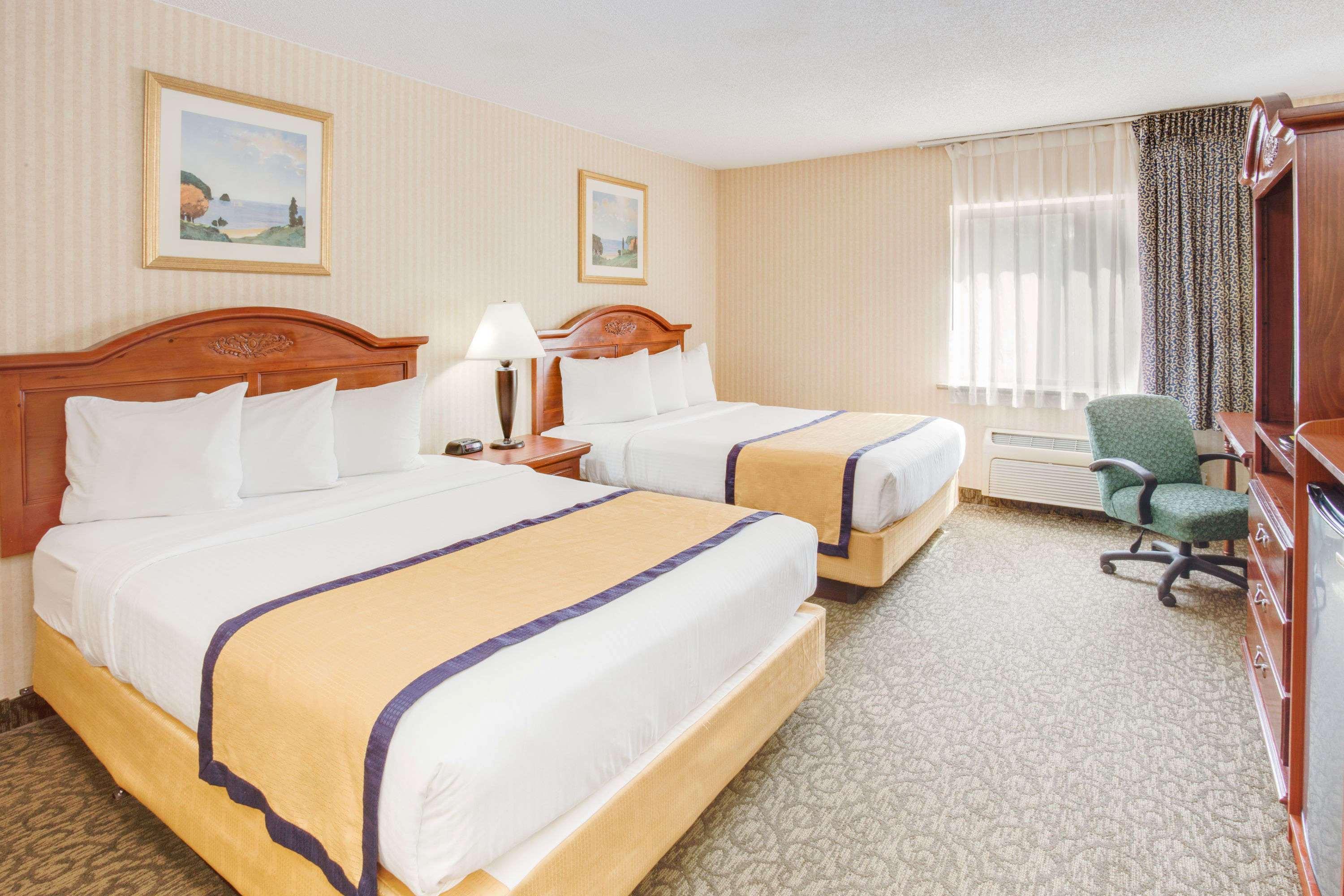 Baymont By Wyndham Kalamazoo West Ngoại thất bức ảnh