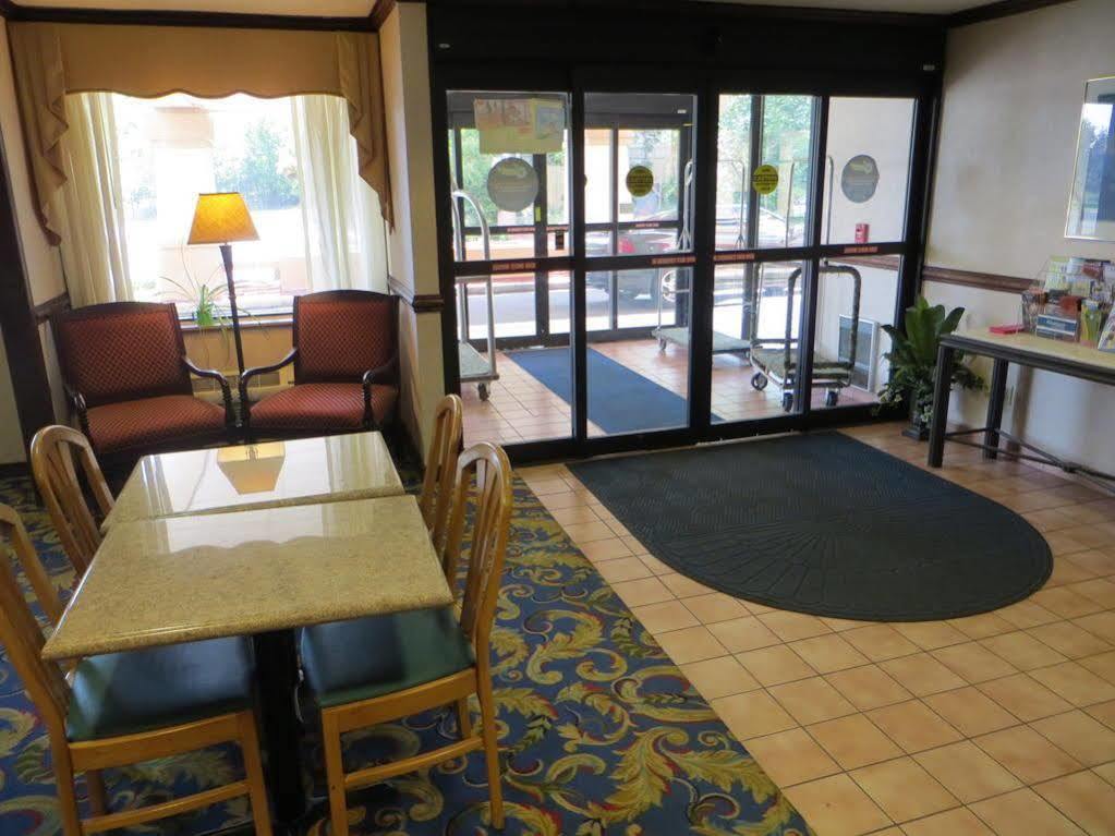 Baymont By Wyndham Kalamazoo West Ngoại thất bức ảnh
